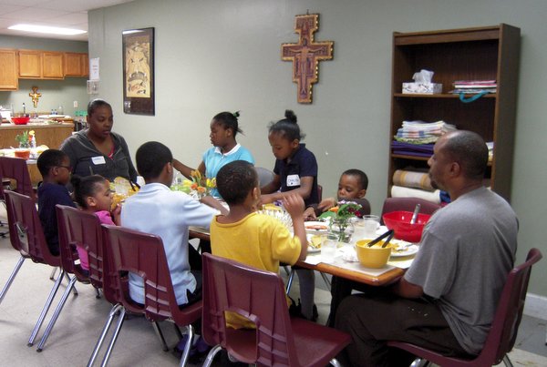 SFS Family Dinner Program