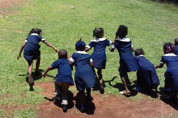 children running