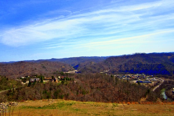 Hills and blue sky of Kentucky