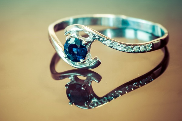 sapphire ring